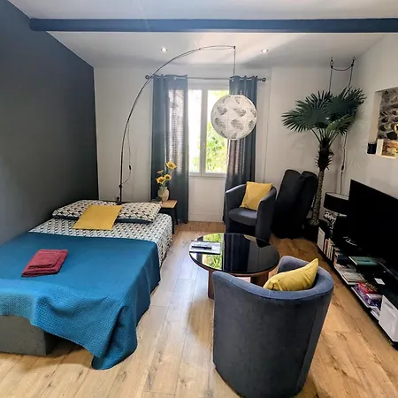 Grand Duplex - Parking Prive - Centre - Calme *