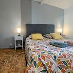 Duplex Calme En Centre-ville Avec Climatisation Et Parking Gratuit アパート