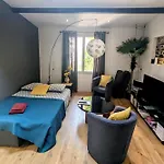 Duplex Calme En Centre-ville Avec Climatisation Et Parking Gratuit *