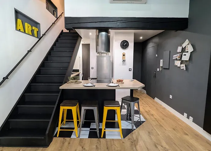 Daire Grand Duplex - Parking Prive - Centre - Calme